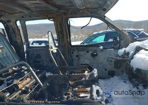 2001 Ford F-350 Lariat/Xl/Xlt из США, поврежденный, VIN 1FTSW31F81EB64192